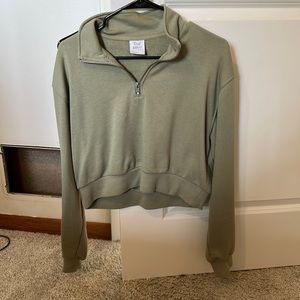 Aritzia TNA 1/3 zip
